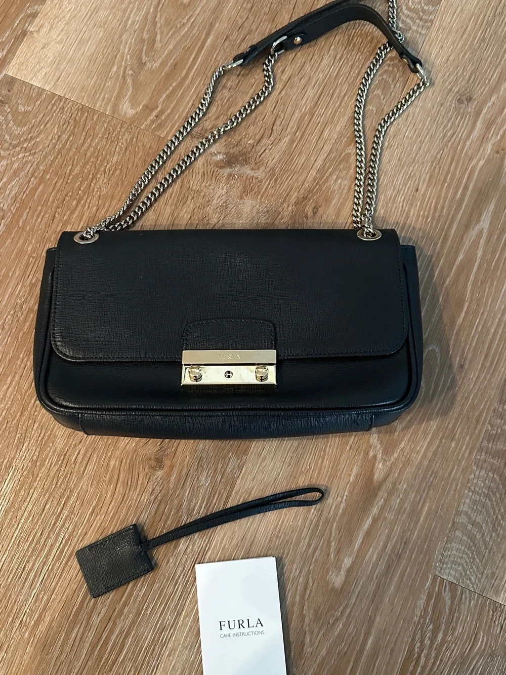 Furla Leather Chain-Link Shoulder Bag